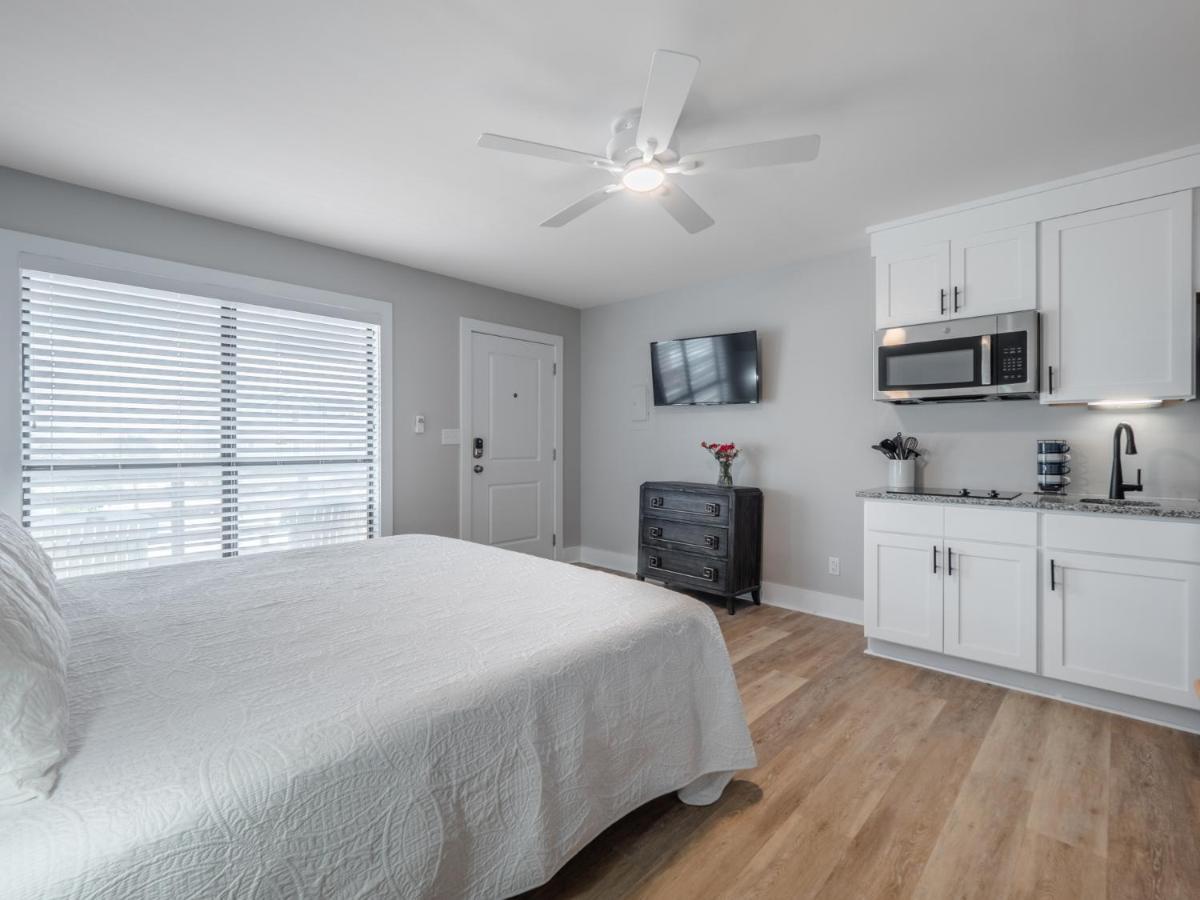 The Beach House At Oak Island By Carolina Resorts Екстер'єр фото